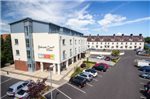 Belmore Court & Motel