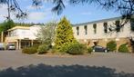 Eight Acres Hotel