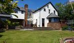 Oak Lodge B&B