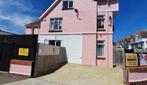 BARBIE HOUSE